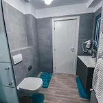 Luxury V דירה